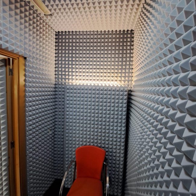 Instalación de cabina insonorizada realizada por Arturo Navarro Reformas